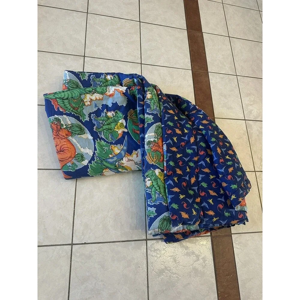 VTG 80s 90s Dinosaur T Rex Blanket Quilted Comforter 100x75” Heavyweight XL Blue